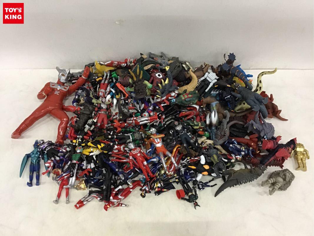 同梱不可 ジャンク 仮面ライダー龍騎、ウルトラマンレオ、ウルトラ怪獣 ゴモラ 他 ソフビ等 販売・買取