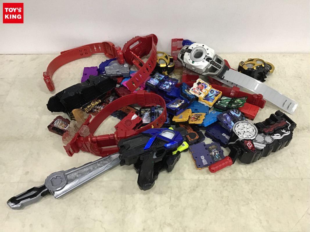 ジャンク 仮面ライダー ビルド ベルト ウェポン ソフビ フルボトル まとめ売り セット 1円〜 同梱不可 ジャンク 仮面ライダーゼロワン、ビルド、セイバー